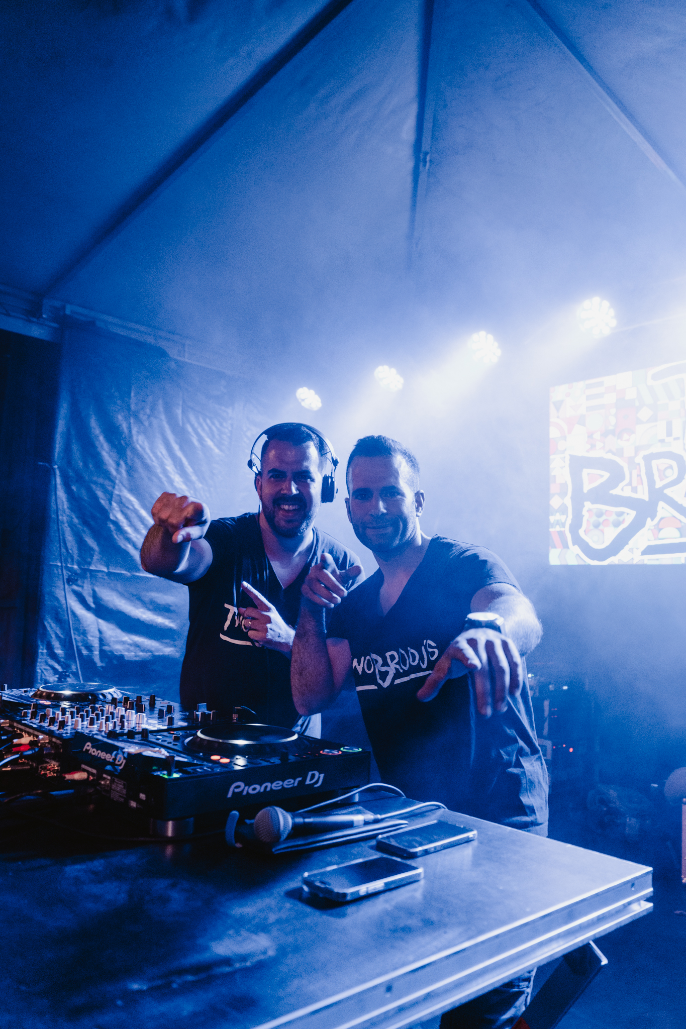 Foto de capa de TWOBRODJs